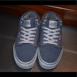 Vans Chukka midtop size 7.5 men